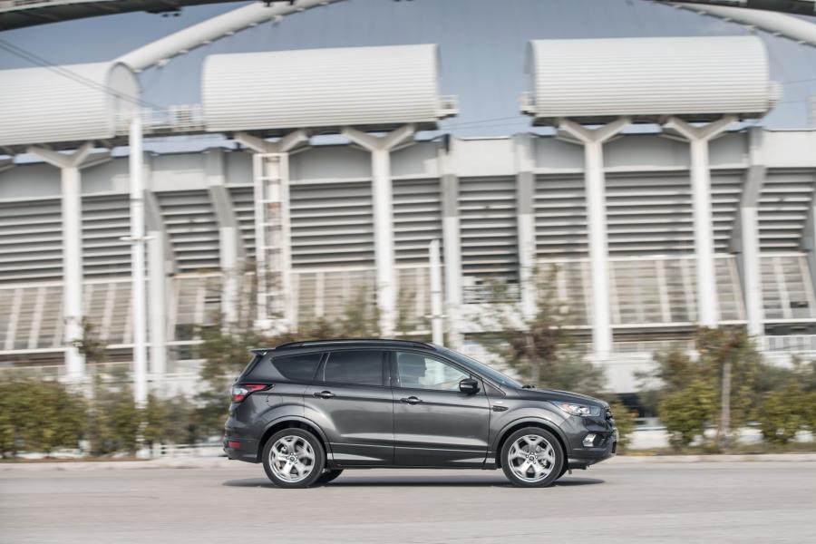  Ford Kuga ST-Line 2016 года  (фото 28 из 32)